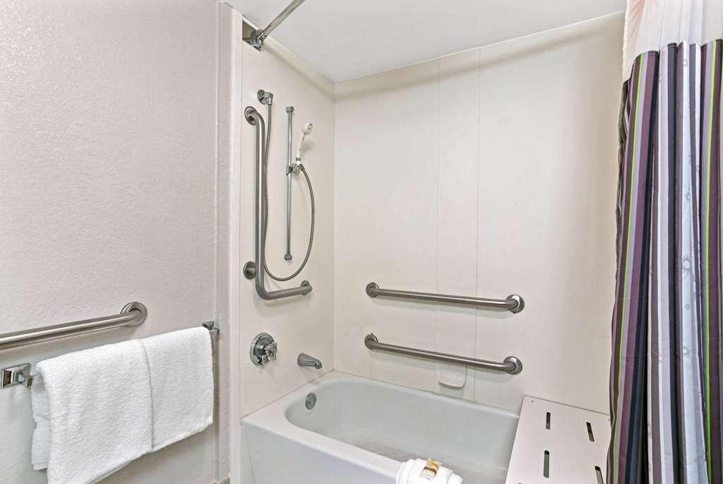La Quinta By Wyndham Birmingham Homewood Oda fotoğraf